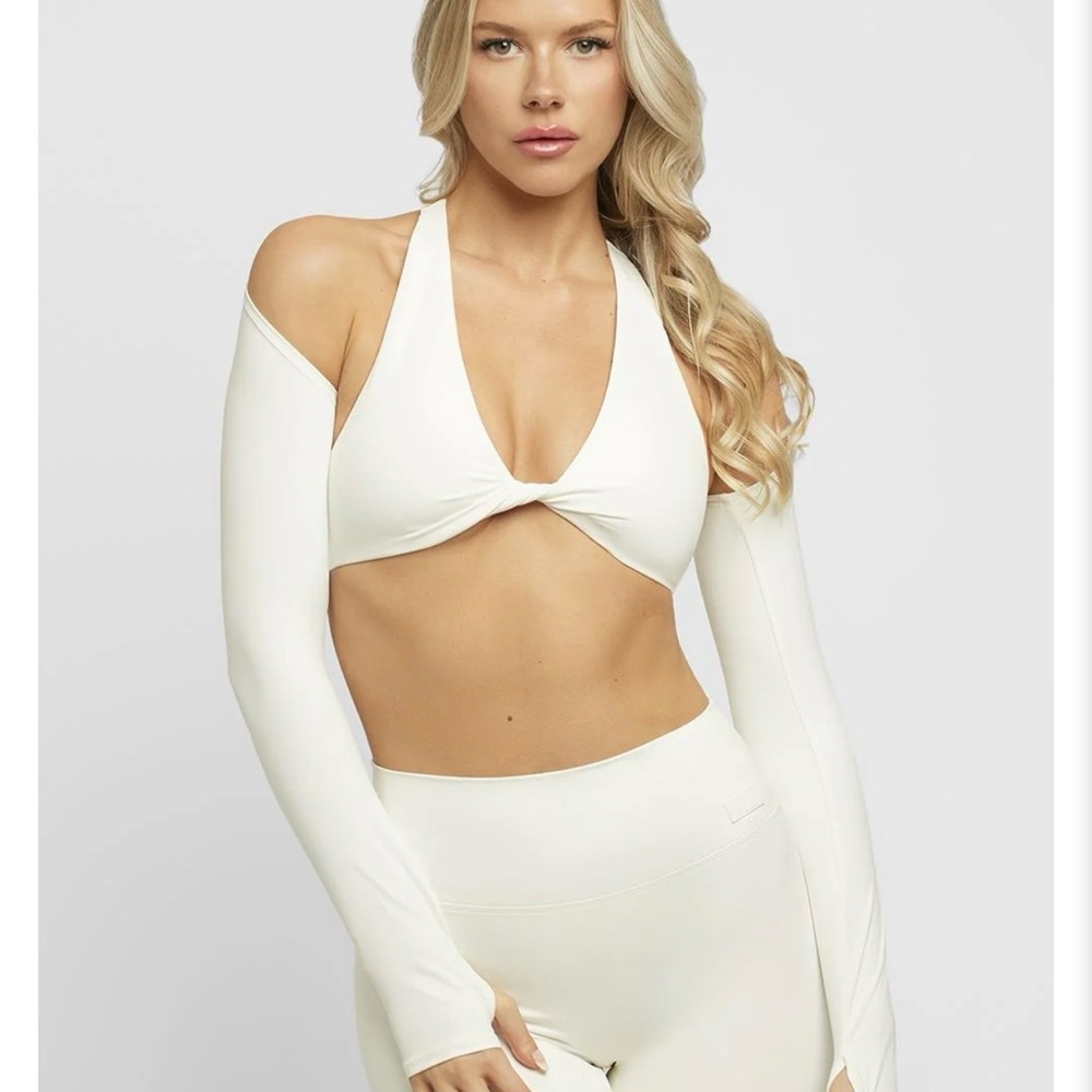 NWT Nama Clo Body Butter Shrug, Bra, and Leggings Set